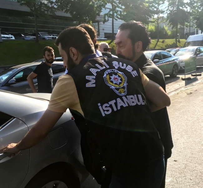Adnan Oktar gözaltına alındı